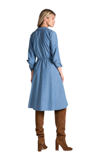 Sukienka Midi - Rozkloszowana Zapinana Wiązana Paskiem - niebieska